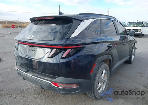 2022 Hyundai Tucson Sel z USA, uszkodzony, nr VIN KM8JB3AE5NU033873